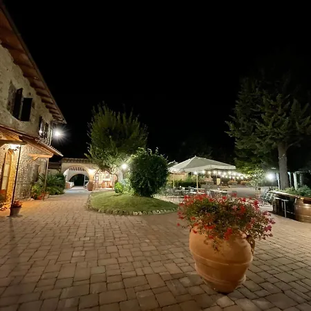 Farm stay Il Colombaio Winery &
