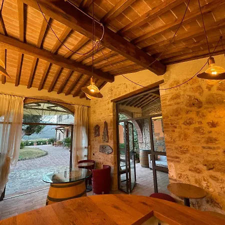 Il Colombaio Winery & Farm stay Monteriggioni