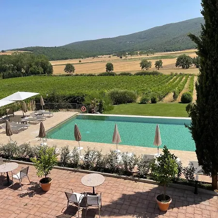 Farm stay Il Colombaio Winery & Monteriggioni