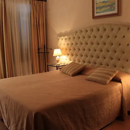 Il Colombaio Winery & Farm stay Monteriggioni