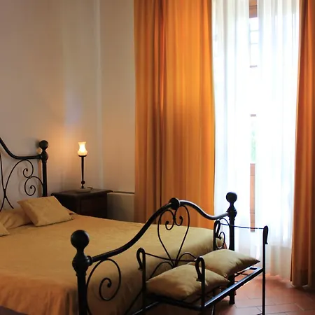 Farm stay Il Colombaio Winery & Monteriggioni