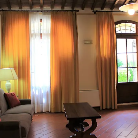 Farm stay Il Colombaio Winery & Monteriggioni