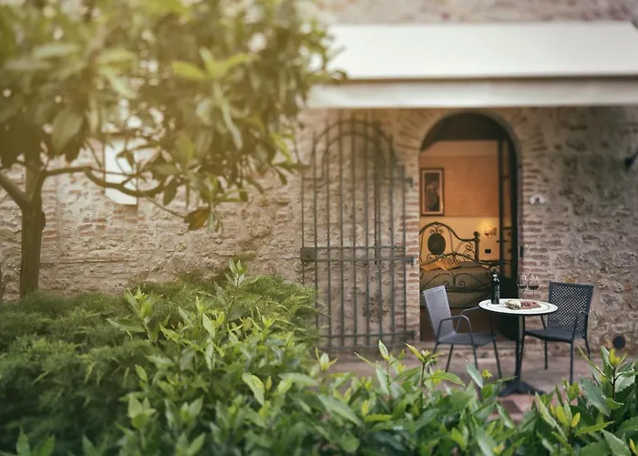 Il Colombaio Winery & 农家乐 *