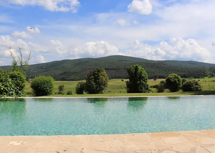 农家乐 Il Colombaio Winery & 蒙特里久尼