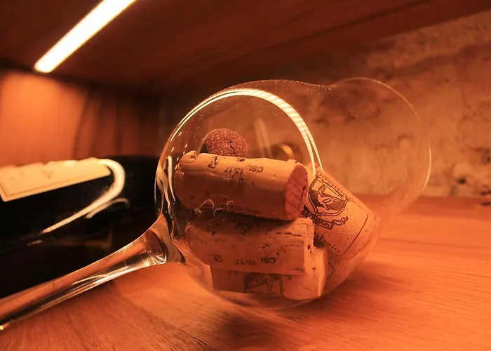 Il Colombaio Winery & * 蒙特里久尼