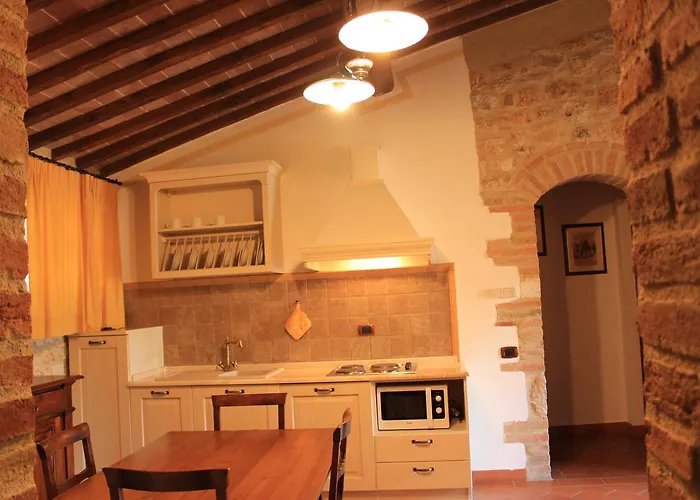 农家乐 Il Colombaio Winery & 蒙特里久尼