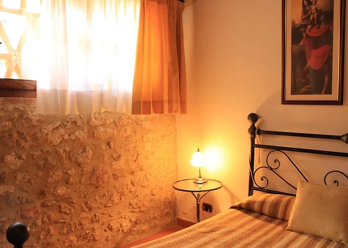 农家乐 Il Colombaio Winery & 蒙特里久尼